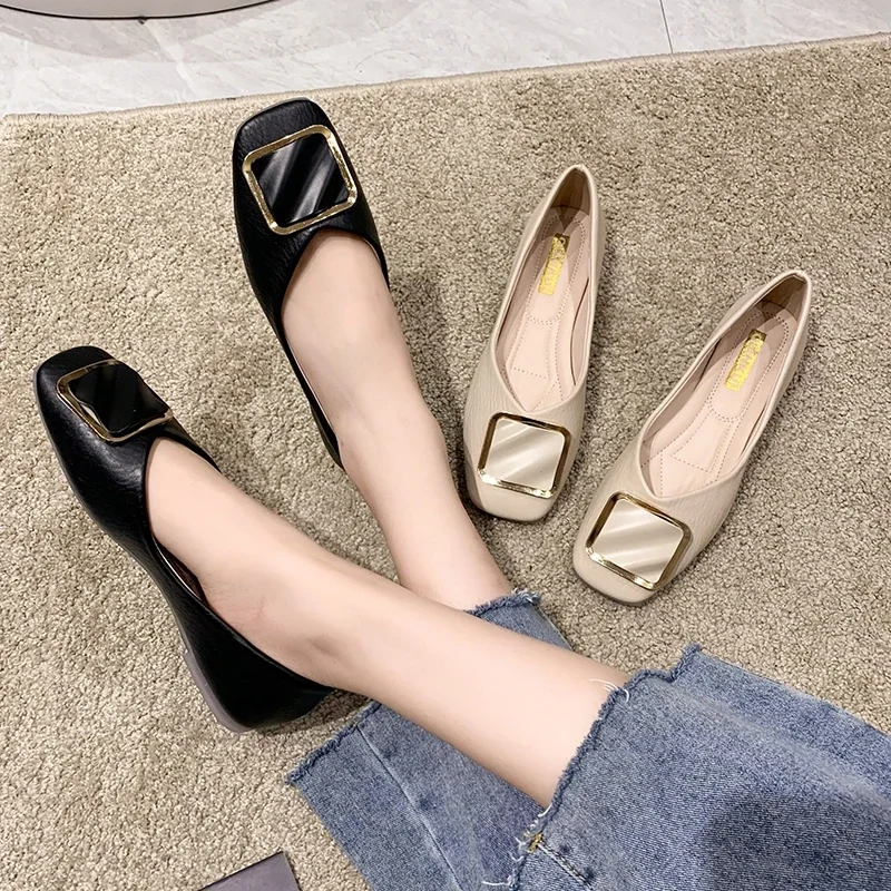 

Новинка 2023, модная повседневная трендовая Уличная обувь на плоской подошве с железным украшением, абсолютный верх из искусственной кожи 35-40