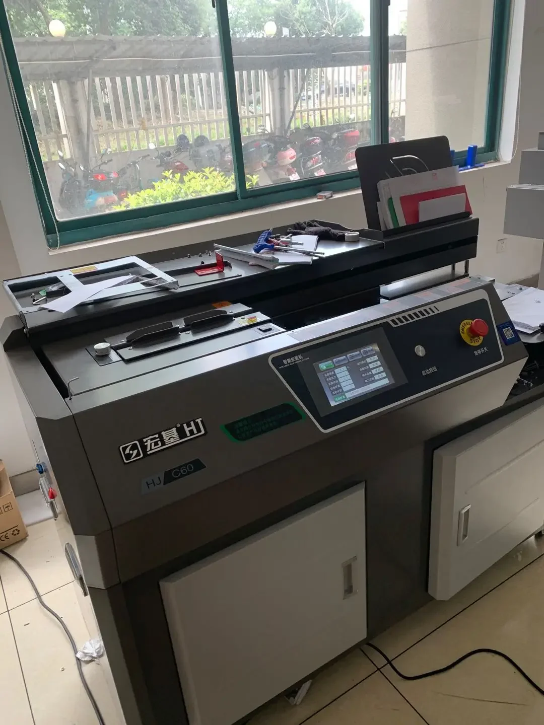 ПЕРЕДНЯЯ C20 C50 C60 Автоматическая папка термоклеевого клея A4 Идеальная для