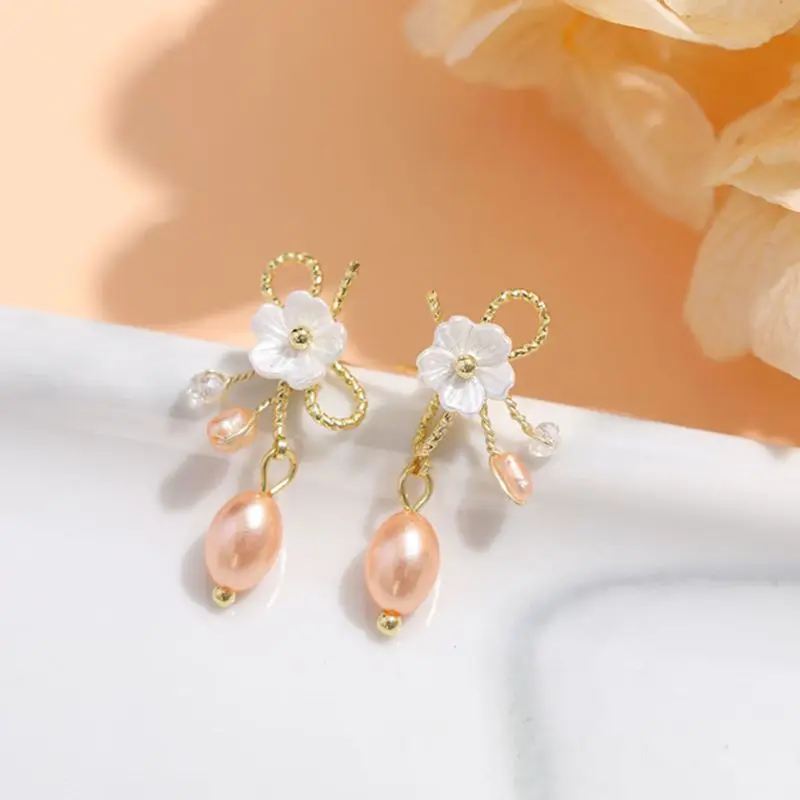 

Vintage Flower Pearls Stud Earrings for Women Korean Jewelry Christmas Gift