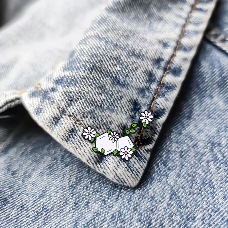 Креативная красивая брошь с изображением цветов научной коллекции колба