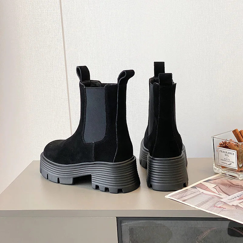 AIYUQI Chelsea Boots Women Fall 2023 New Platform Short Boots Women Fashion British Style Genuine Leather Ankle Boots Women