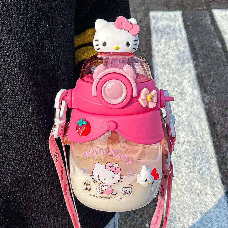

Kawaii Sanrioed Anime Cartoon series HelloKitty cute Cartoon High-value Large capacity pot belly Water bottle