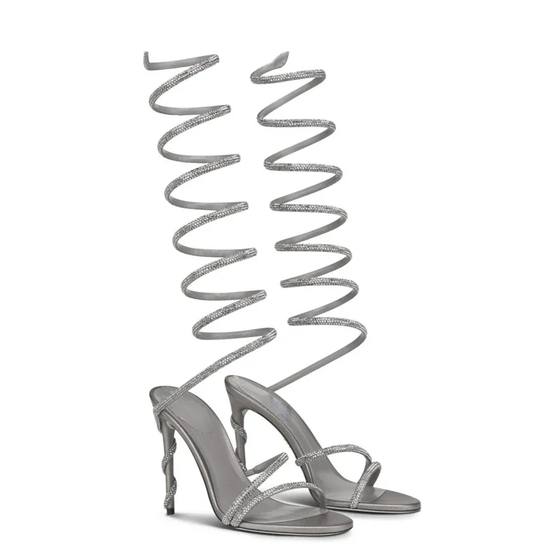 Женские Серебристые босоножки со змеиным принтом на высоком каблуке
