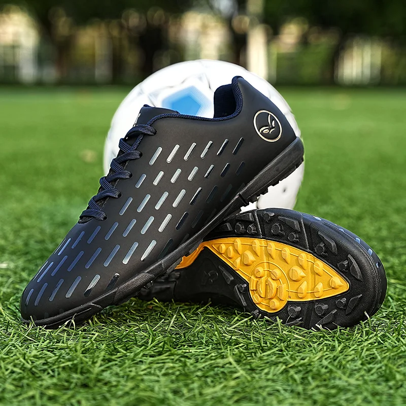 

Messi Quality Durable Soccer Shoes Wholesale Futsal Sneakers Lightweight Comfortable Training Society Football Boots Sizes 32-45