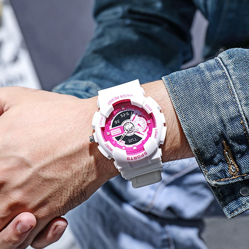 Часы наручные мужские/женские кварцевые с хронографом и цифровым украшением |