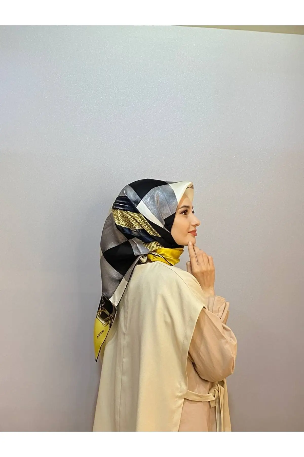 Рисунок 2 - Шелковый шарф, новый сезон