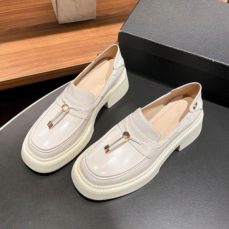 

Fashion Simple All-Match Shoes Genuine Leather Tassel Decorative Design Women Casual Shoes Comfortable Thick Bottom Single Shoes