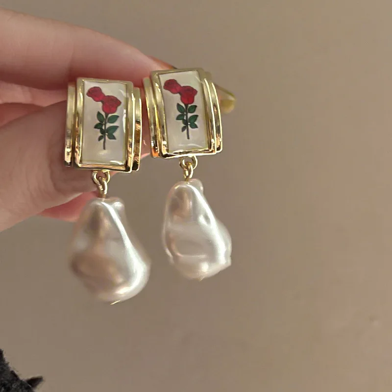 

Rose Flower Pearl Earrings Women Fashion Irregular Pearls Jewelry Red Flower Dangle Earrings for Women 2022 Luxury Designer Gift