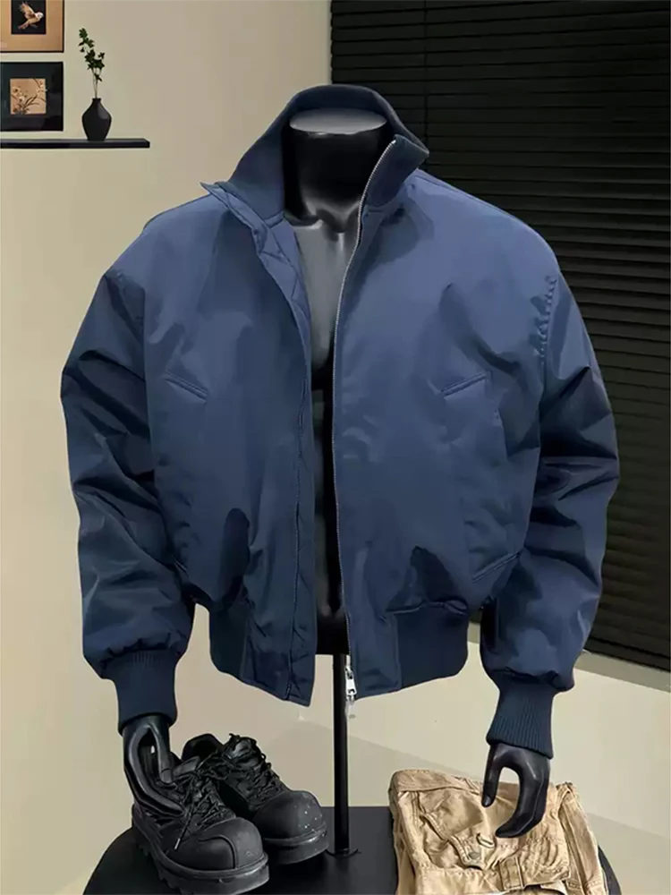 Темно-синяя куртка-бомбер. Мужская стеганая куртка с воротником-стойкой в