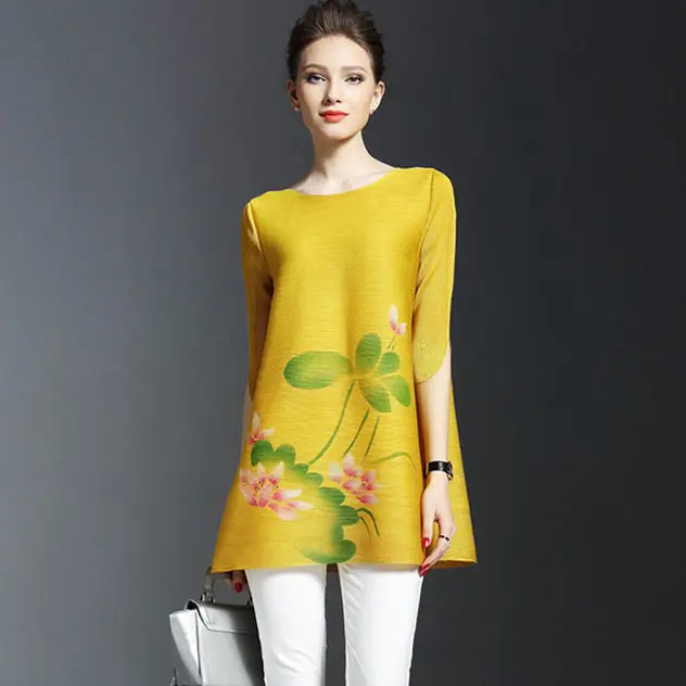 

T shirt 2022 new spring and summer fashion printing loose large size thin T-shirt fashion temperament thin pleated women's top