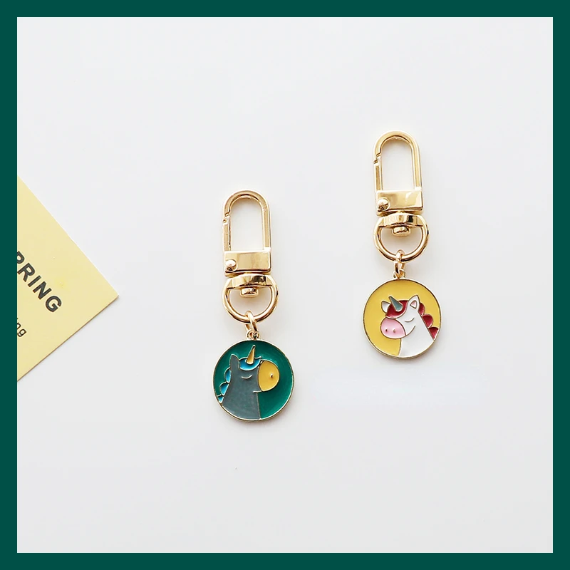 Кольцо для ключей с мультяшным единорогом Круглый фирменный подвесной брелок в