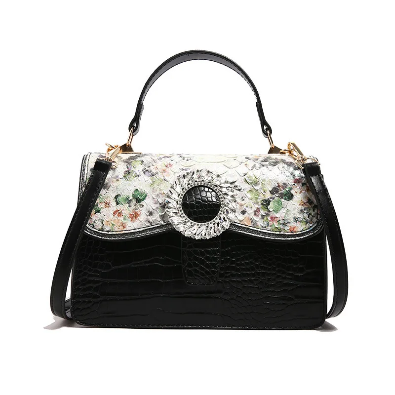 Женская сумка из змеиной кожи с узором под крокодила