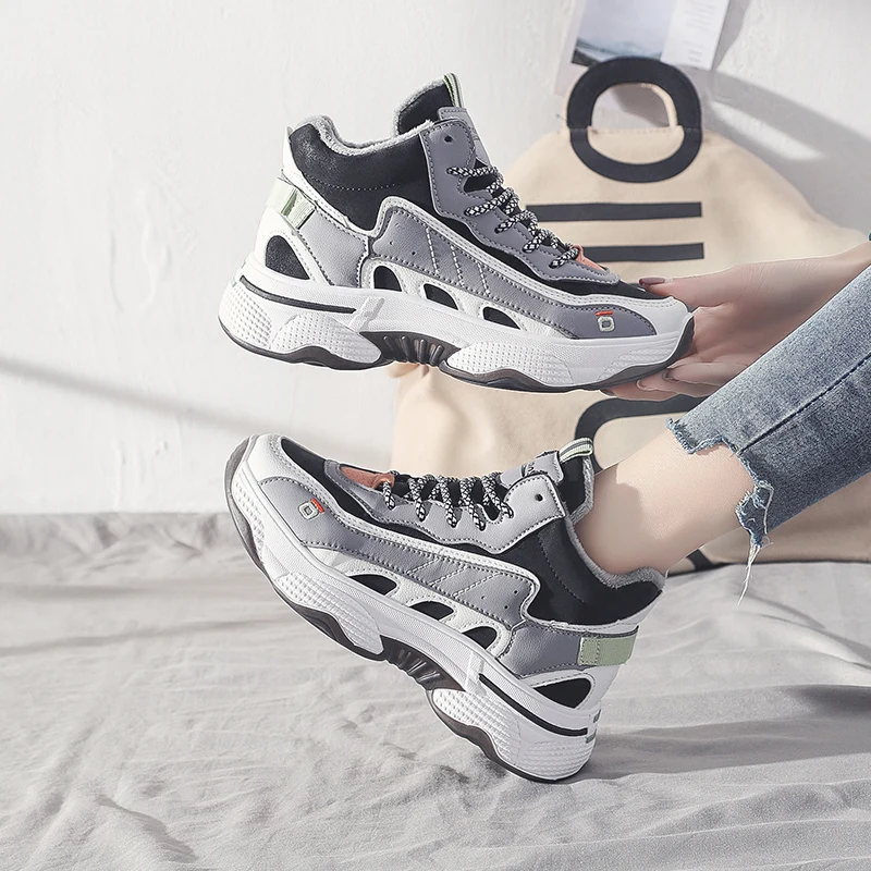 

Women's Sports Shoes Winter High-quality Mid-cut Leather Vulcanized Shoes Casual Plus Velvet Thick-soled Wear-resistant Sneakers