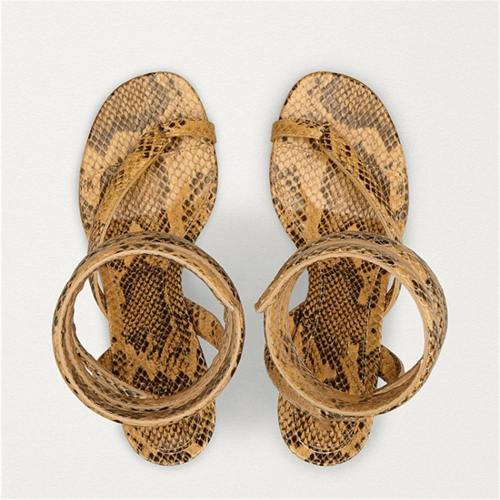 2022 Summer Women Medium Heel Clip Feet Plus Size Print 43 Snake Print Elastic Ring Foot Stiletto Sexy Fashion Banquet Sandals