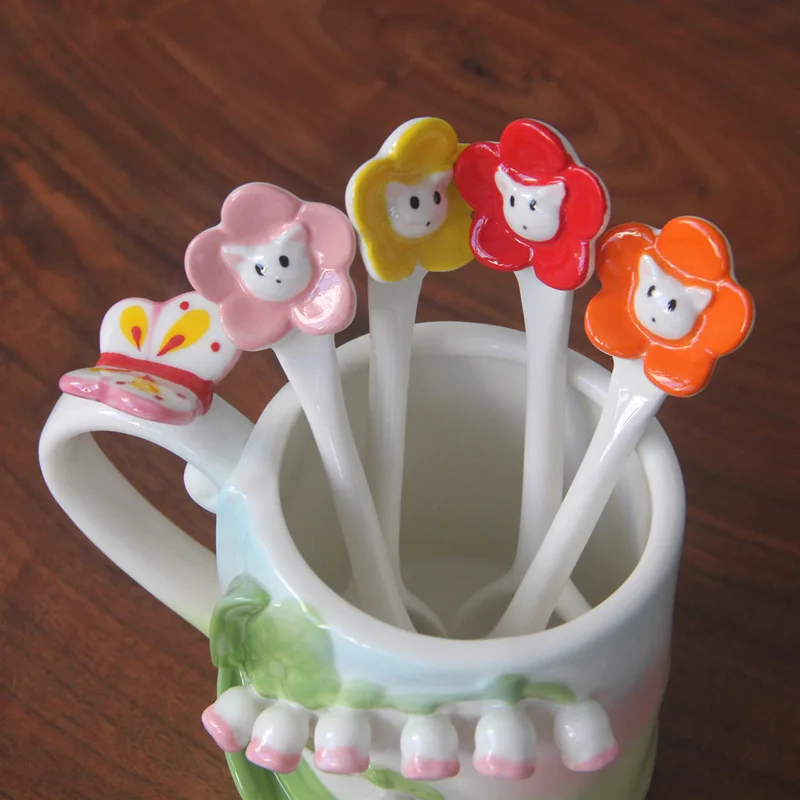 

Hand-painted Ceramic Cat Spoon Cute Flower Cat Rice Spoon Dessert Spoon Girl Heart Coffee Stirring Spoon