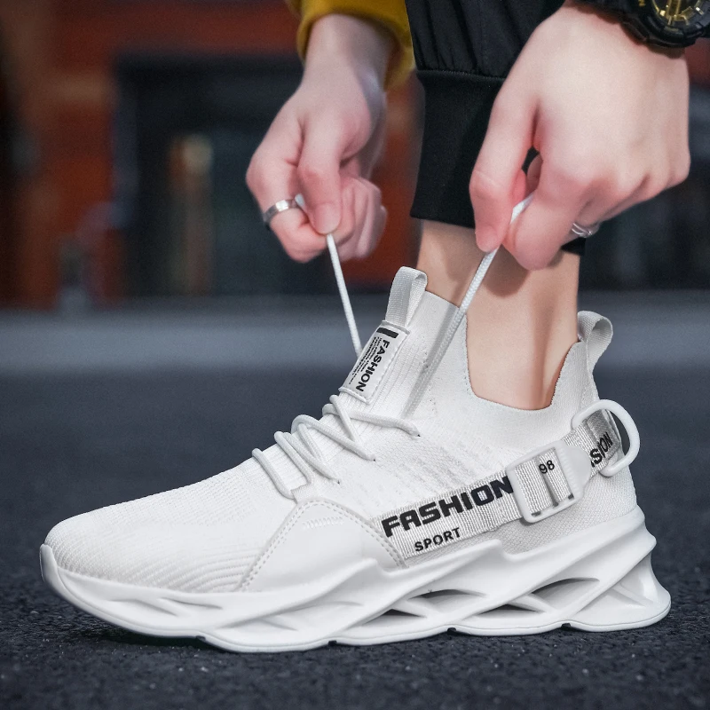 Shoes Men Sneakers Breathable Running Shoes Outdoor Sport Fashion Comfortable Casual Couples White Loafers Shoes for Men