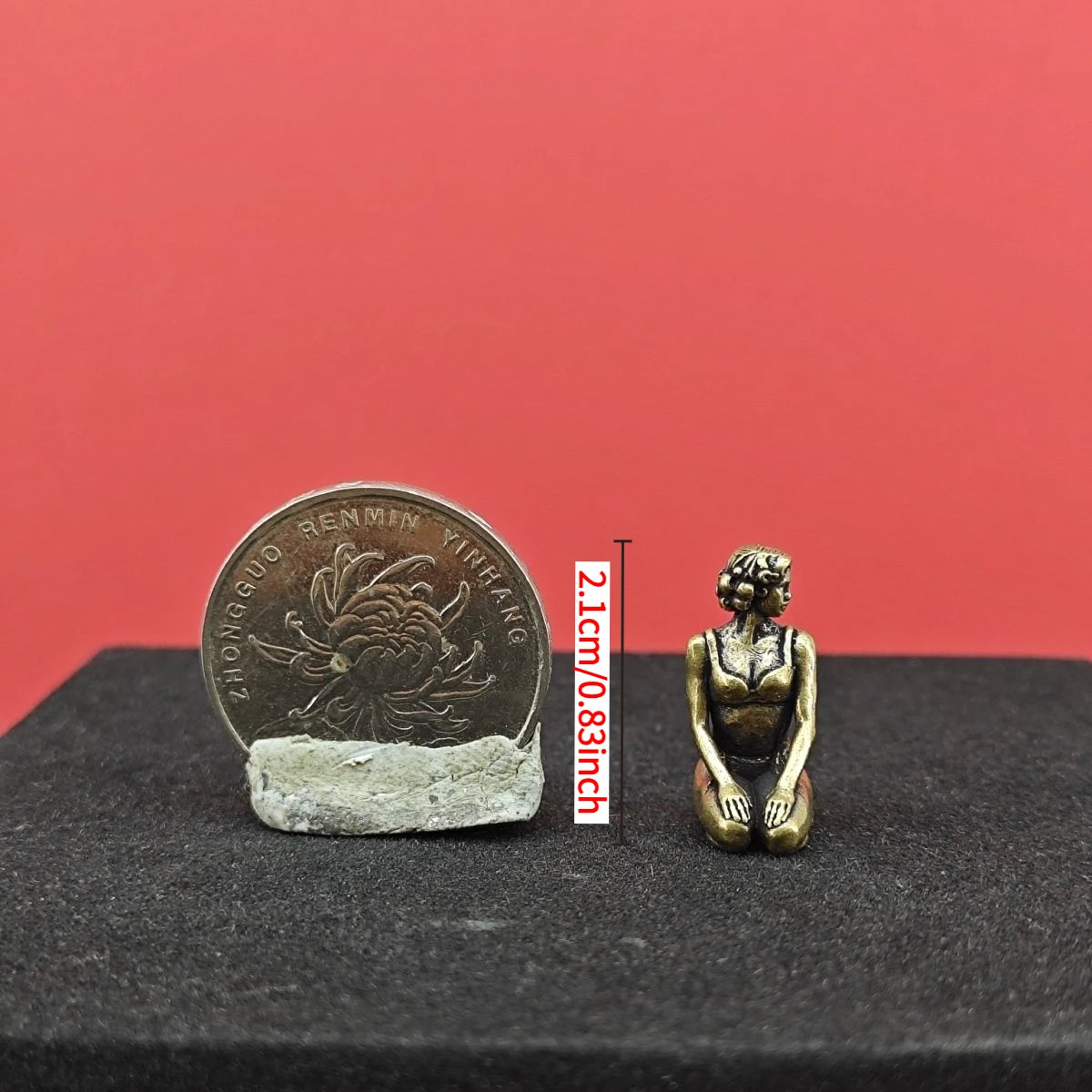 Мини-фигурка из латуни