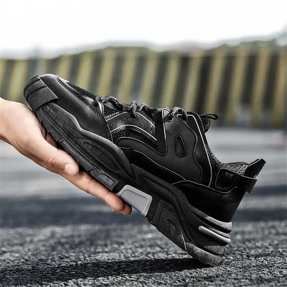 Нескользящие вентиляционные кроссовки фиолетовые повседневные белые