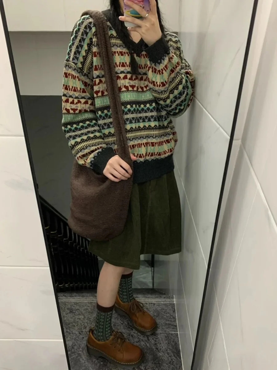 Гонконгский вкус модный ретро контрастный цвет пуловер с v-образным вырезом