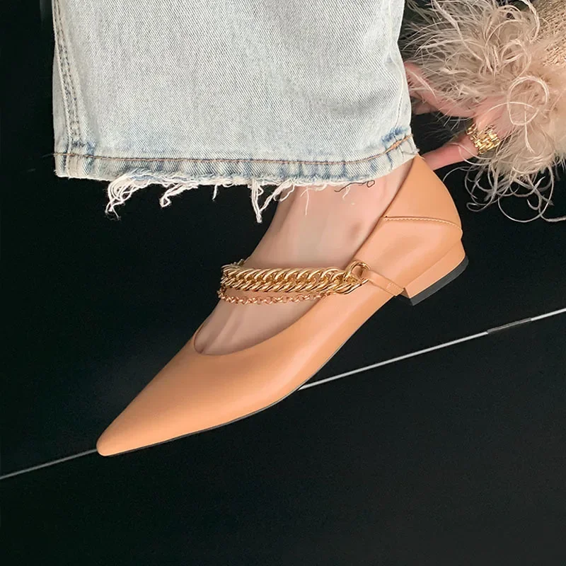 Удобная женская обувь из мягкой кожи большого размера на плоской подошве с