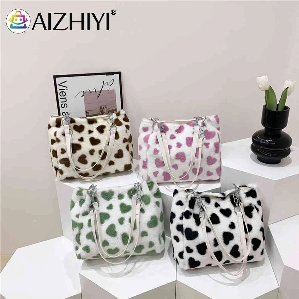 

Plush Women Shoulder Bags Chain Autumn Winter Faux Fur Handbags Large Capacity Lovely Heart Soft All-match for Female Shopping