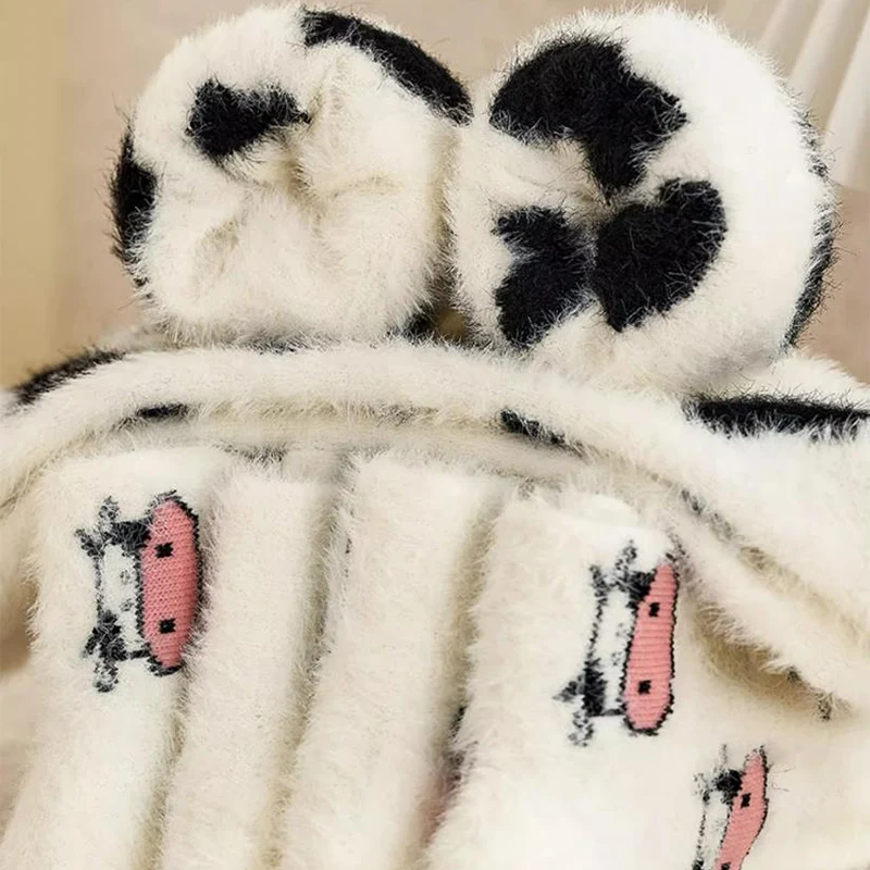 

Lovely Milk Cow Socks for Women Kawaii Thicken Cashmere Middle Tube Socks Sweet Girls Soft Warm Korean Outwear Floor Wear Socks