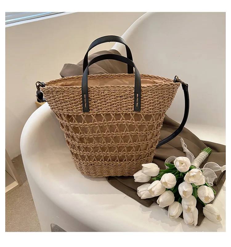 

Large Capacity Hollow Straw Bag Women Shoulder Bag Handmade Woven Women Handbag Bohemia Beach Crossbody Bag Shopper Tote Pack