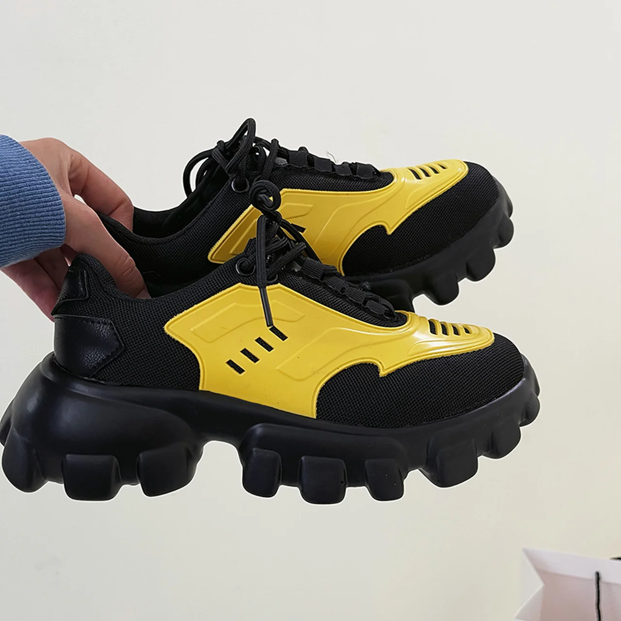 

Women's sports shoes casual running shoes thick-soled shoes walking shoes 2022 autumn and winter fashion yellow women's shoes