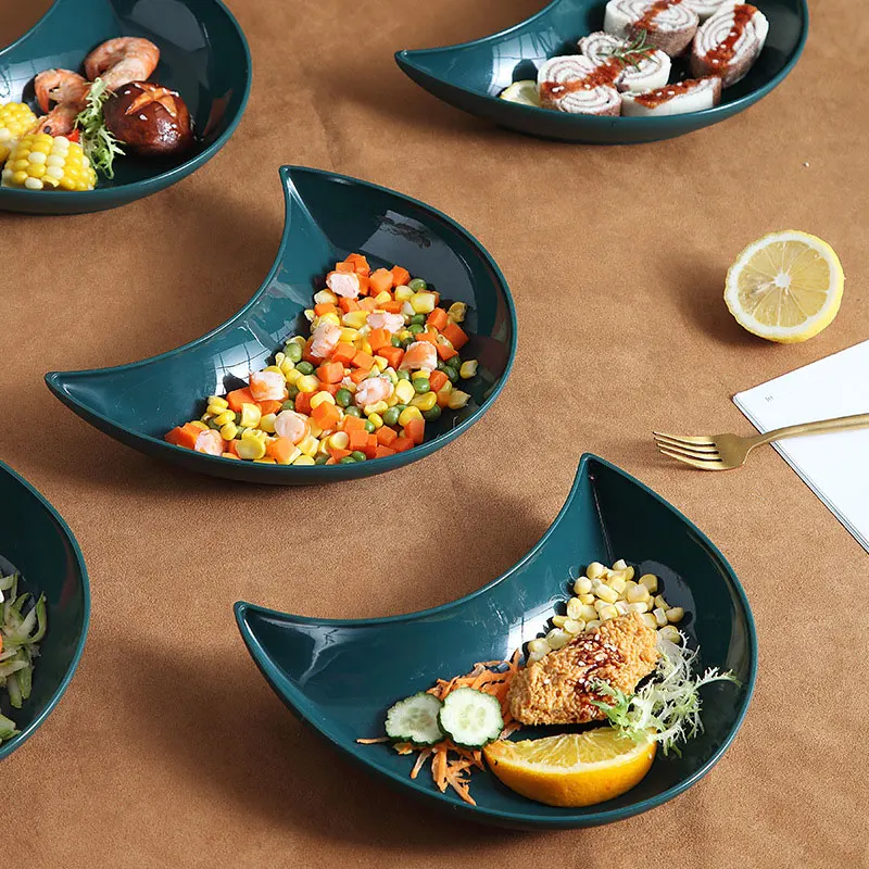 Столовая посуда набор тарелок из пищевого полипропилена в форме Луны столовые