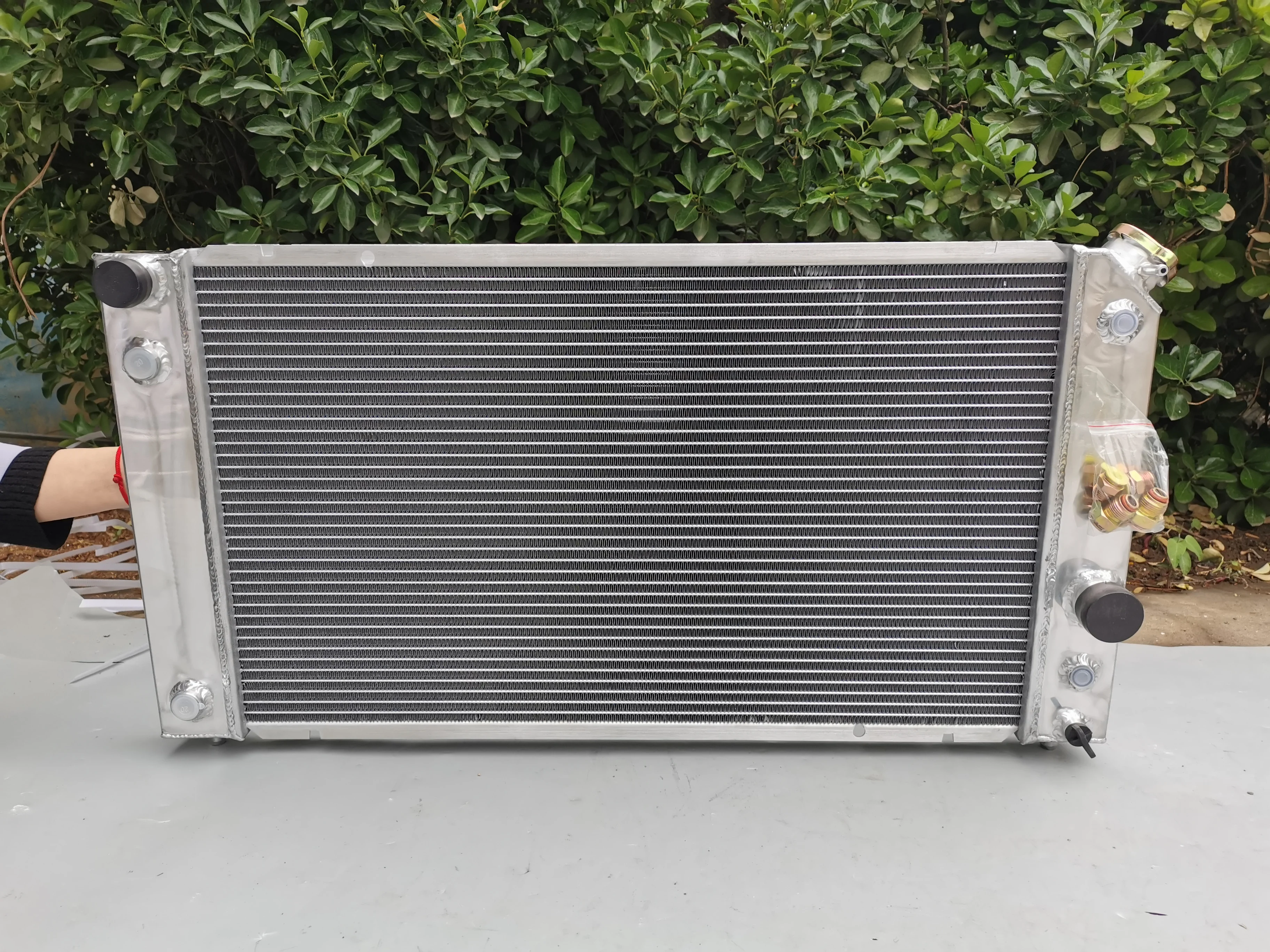 Алюминиевый радиатор для 1996-2005 Chevy S10 Blazer C1500 GMC Jimmy LS Swap SS ZR2 4.3L V6 1997 1998 1999 2000 2001 2002 2003