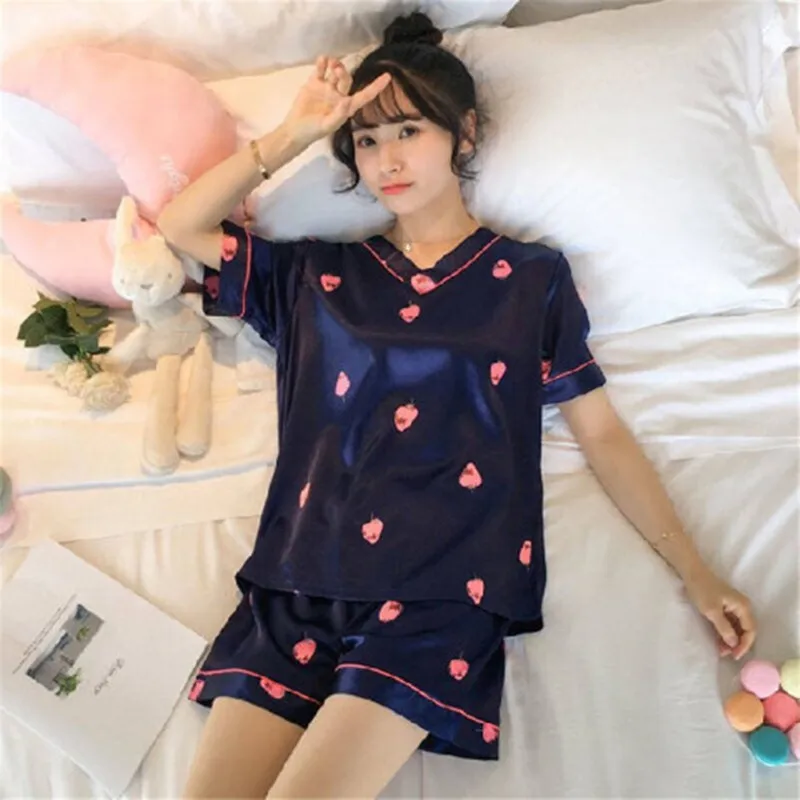 

custom printed night wear pajamas luxury satin pajamas women's sleepwear silk pajamas V-neck cute cartoon print 2-piece set