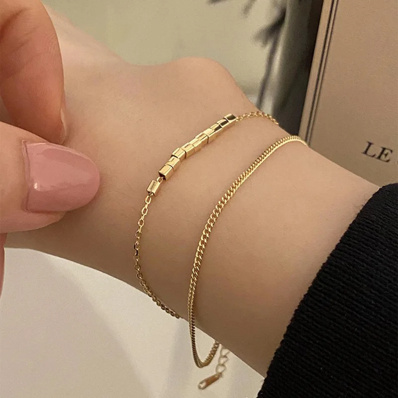 

Женское ювелирное изделие из серебра 925 пробы