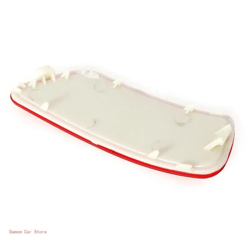 Отражатель отделки заднего бампера с пластиковой линзой 57010720AC 57010721AC