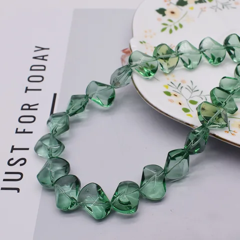 Стеклянные бусины YanQi 12x17 мм