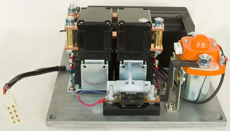 Контроллер двигателя постоянного тока 48V500A 1205M-5603 (обновленная версия 1205M-5601)