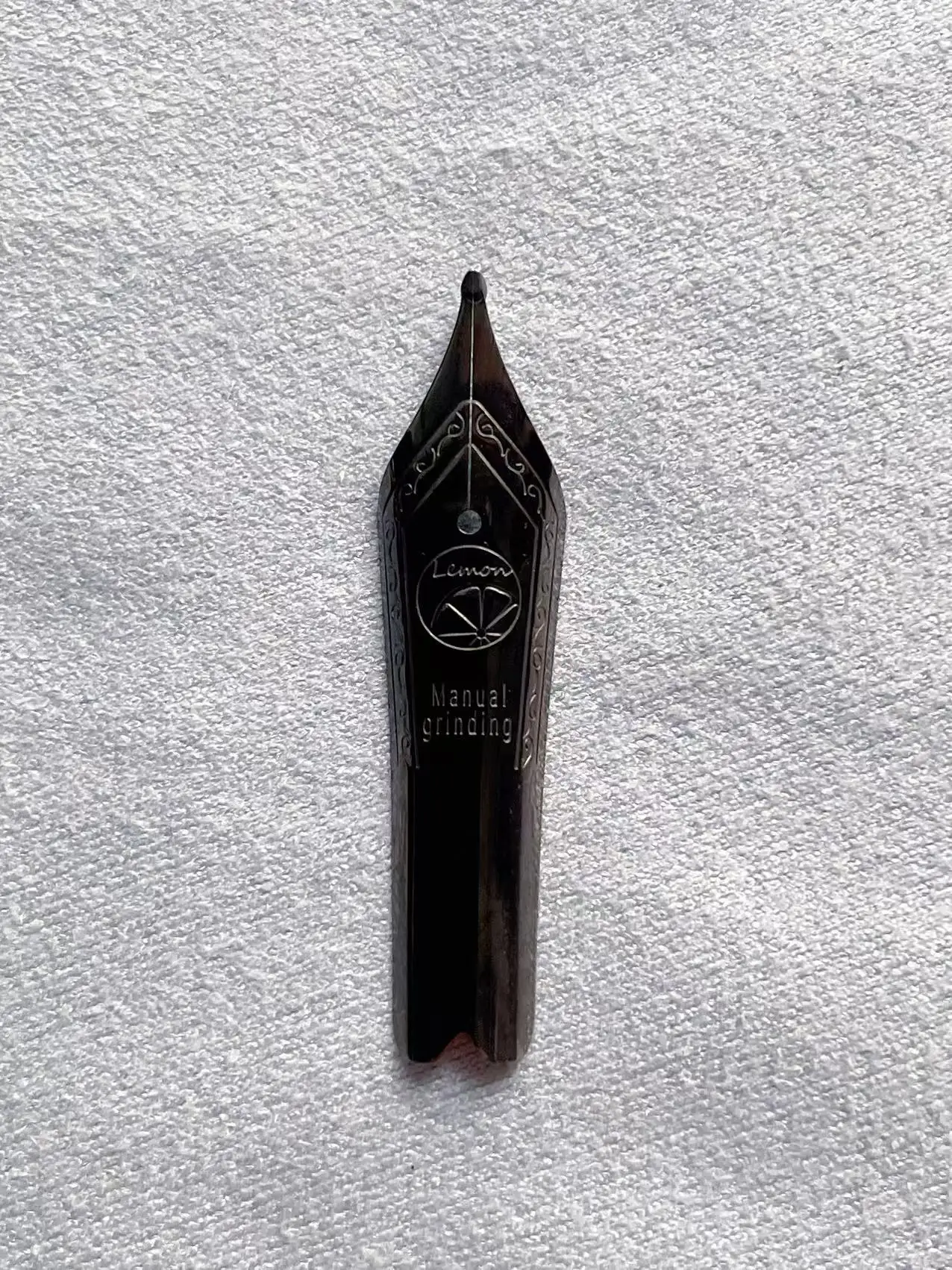 

Новый поршень из смолы Lemon M6, лезвие для перьевой ручки, длинное перо для ножа, ручная полировка, перо Iraurita, канцелярские принадлежности для письма, подарок с чернильным окном