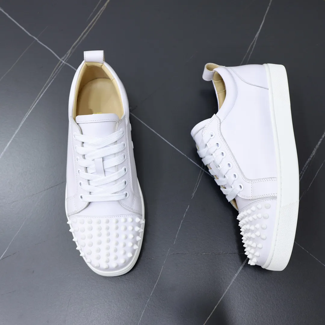 

Fashion Brand Spikes Shose Red Bottom Shoes for Men Men's Leather Shoes Rivets Casual Flats Sneakers