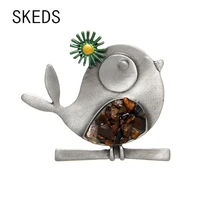 skeds new trendy vintage cute bird crystal badges brooch women elegant animal metal corsage jewelry clothes coat brooches pins