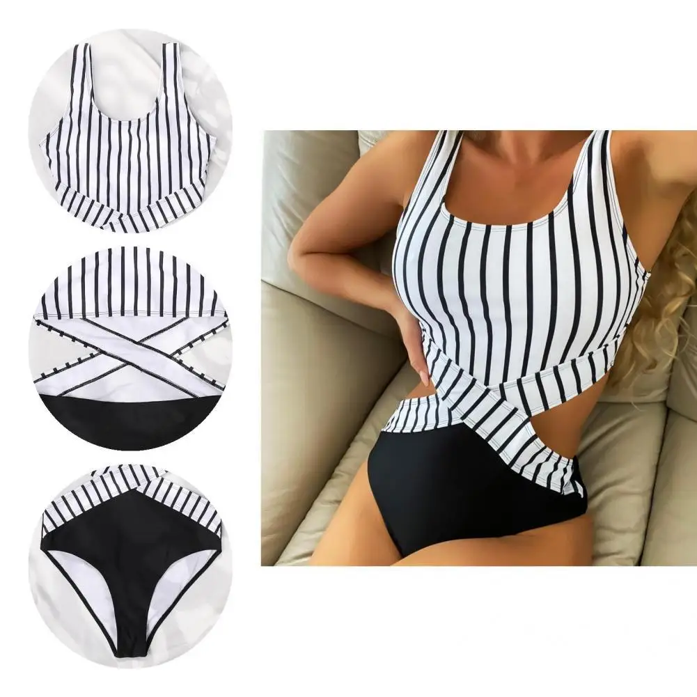 Простой купальный костюм облегающий с открытыми плечами Женский ажурный