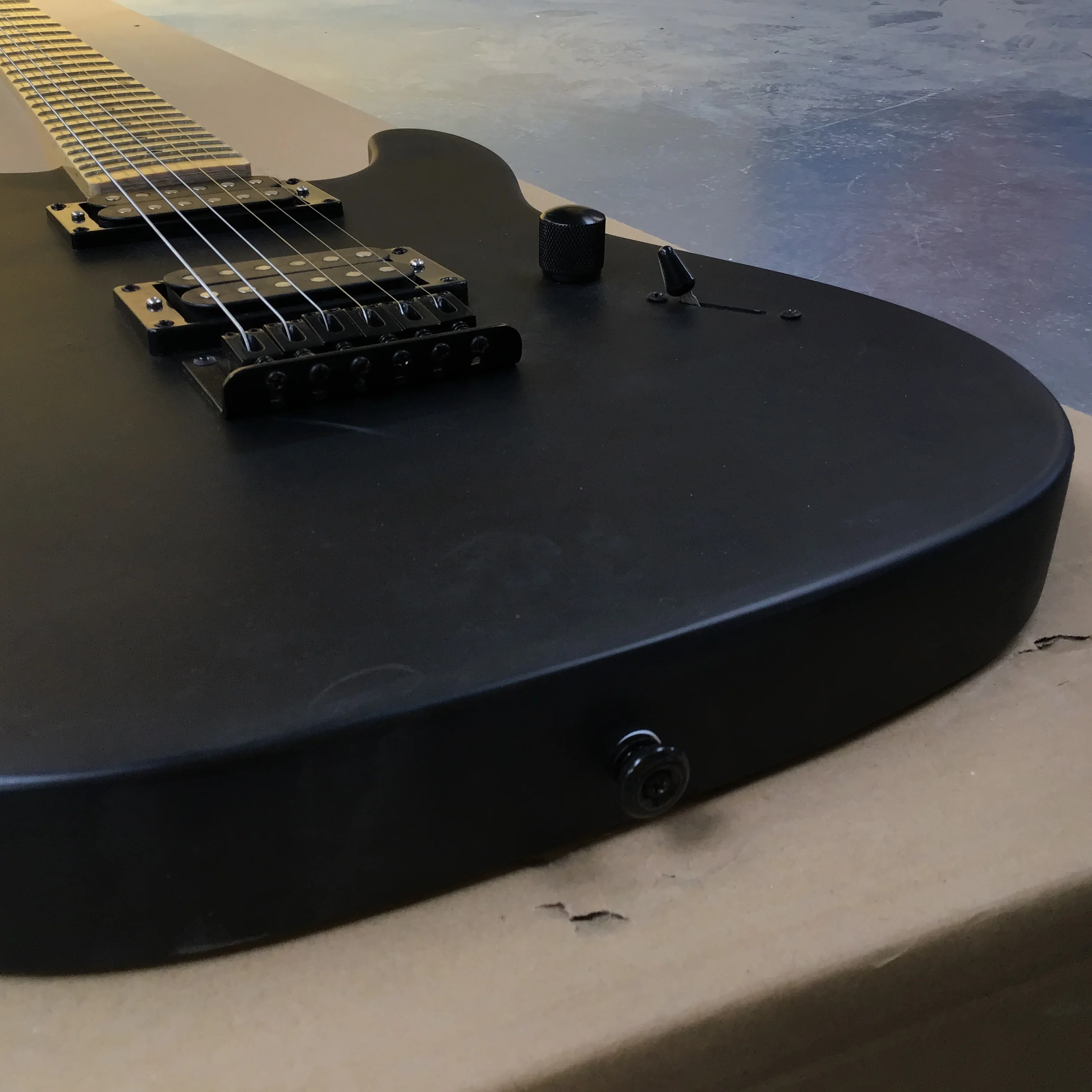 6-струнная электрогитара