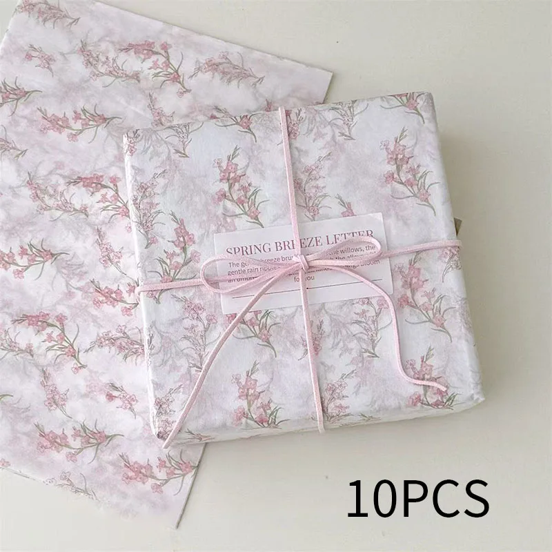 Упаковка для подарков с цветочным принтом