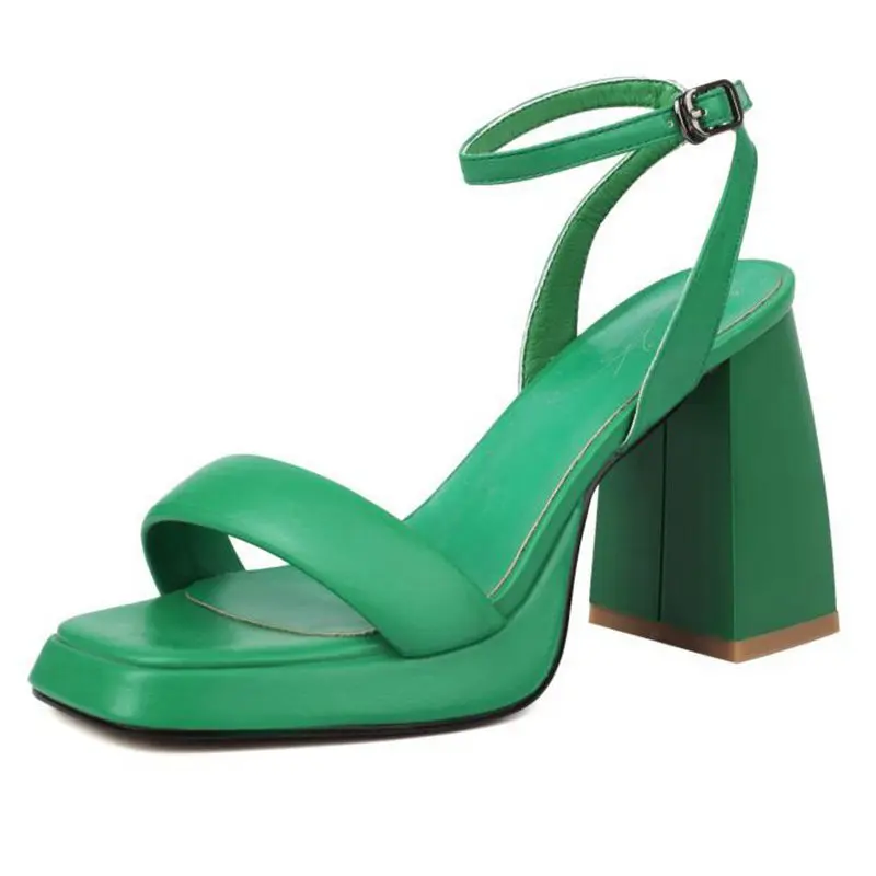 

Женская обувь на массивном каблуке 9,5 см, на платформе 2 см