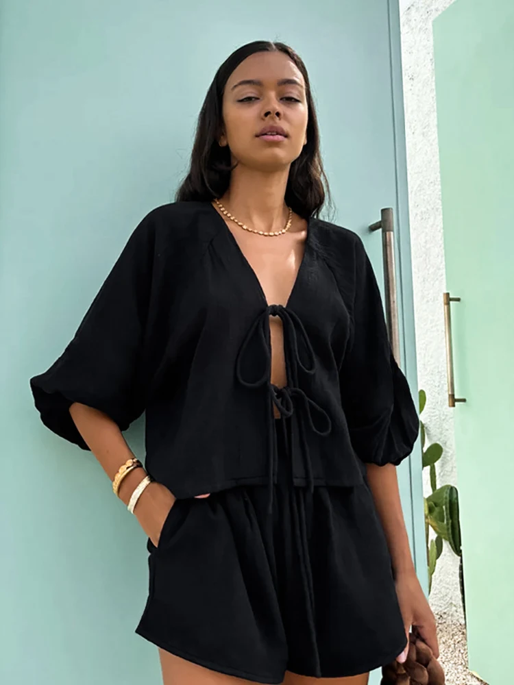 Женский комплект из блузки и шортов с рукавами-фонариками