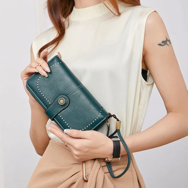 

Fashion Retro Women Clutch Leather Wallet Female Long Wallet Women Zipper Wallet Strap Money Purse For iPhone Carteira
