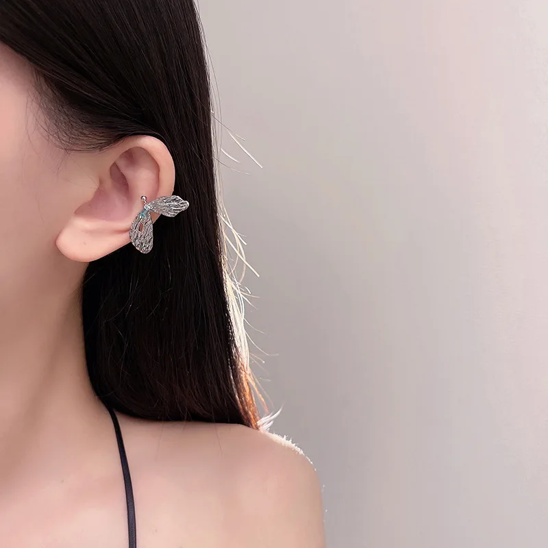 

Металлический стиль крылья бабочки клипса для ушей хрящ без пирсинга серьги для женщин модные геометрические манжеты для ушей ювелирные из...