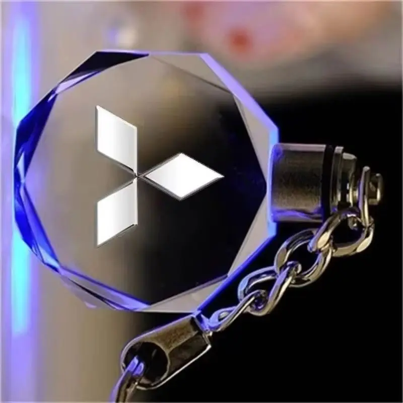 

Брелок для Mitsubishi LED Light Outlander Grandis Lancer Ex Mirage V33 OTO ASX L300 Delica Pajero, автомобильный брелок, восьмиугольный кулон
