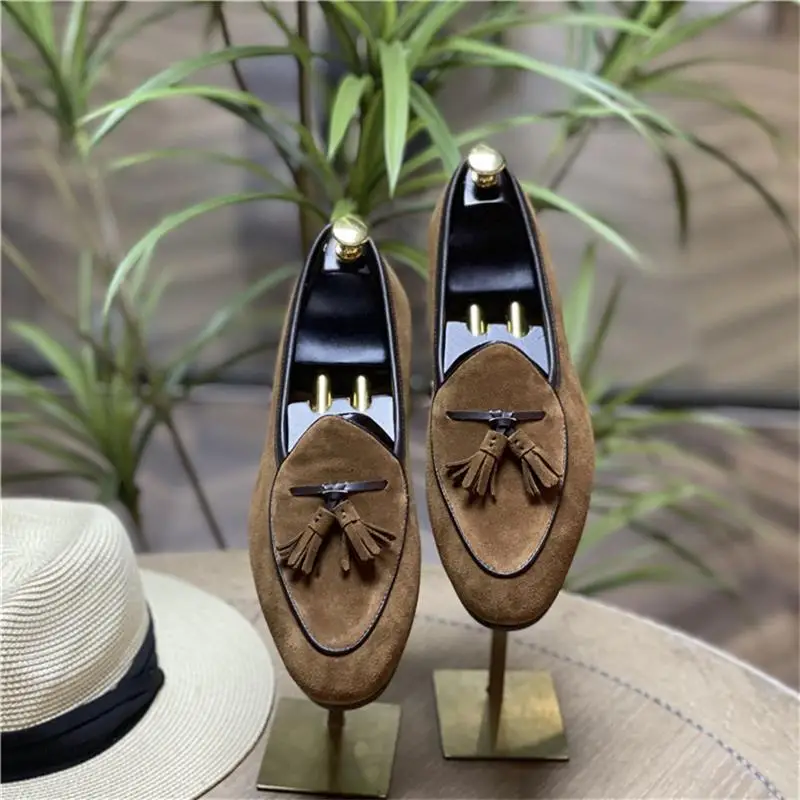 

Men Loafers Leather Round Toe Low-heeled Tassel Slip-on Classic Fashion Wedding Business Casual Retro Dress Shoes