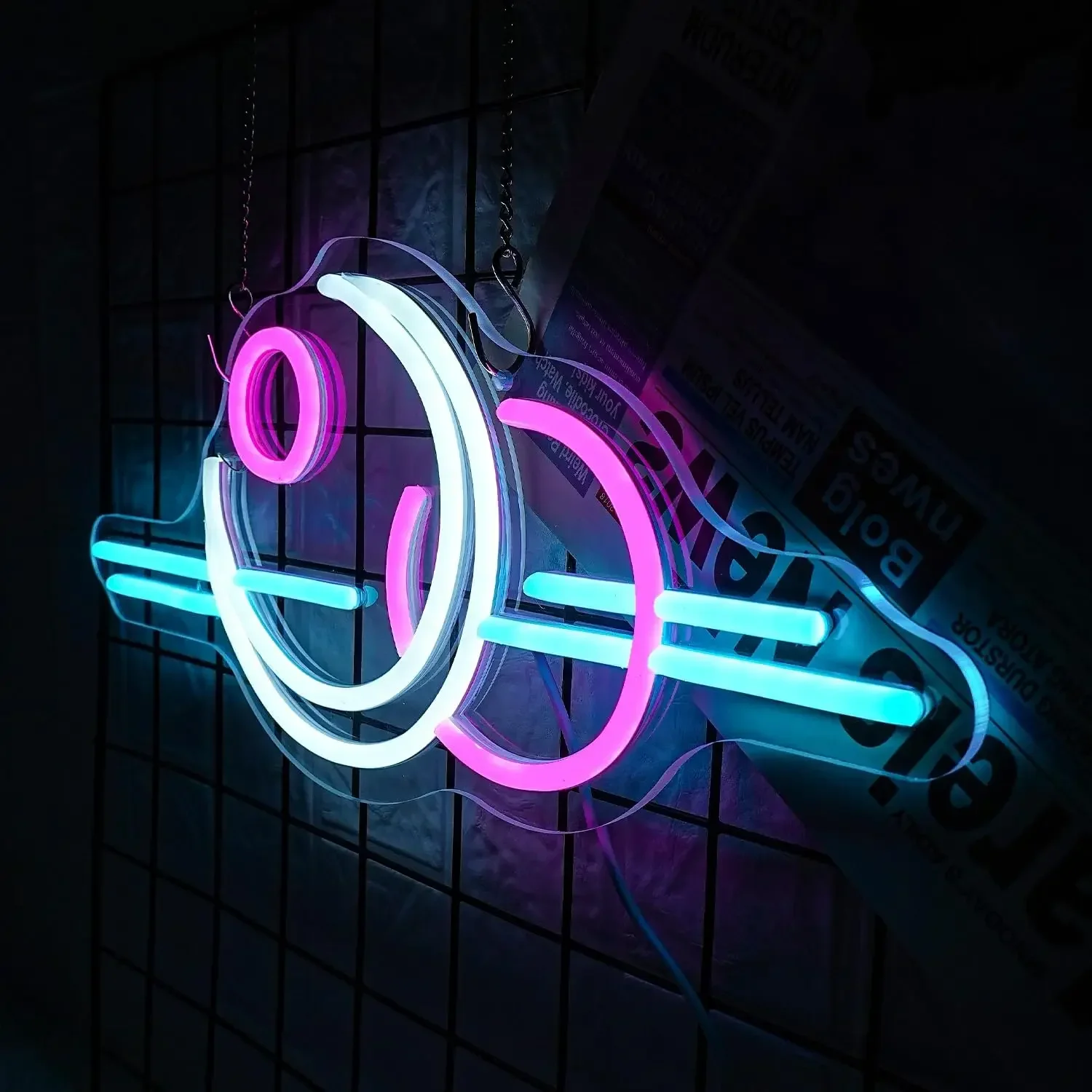 Неоновая вывеска в виде Солнца и Луны