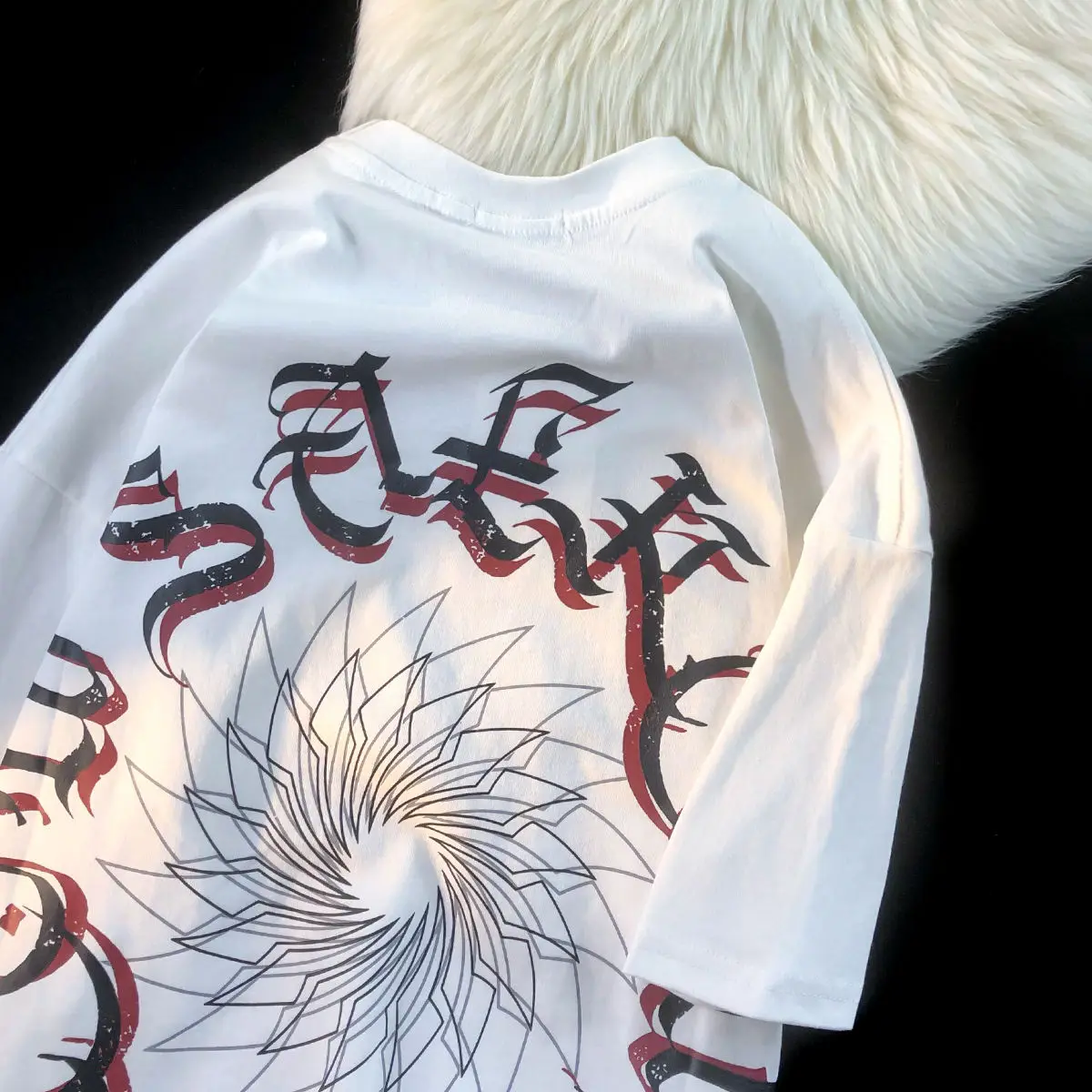 

European and American high street hip hop short sleeved t shirt Men and women trend loose design casual couple half sleeved