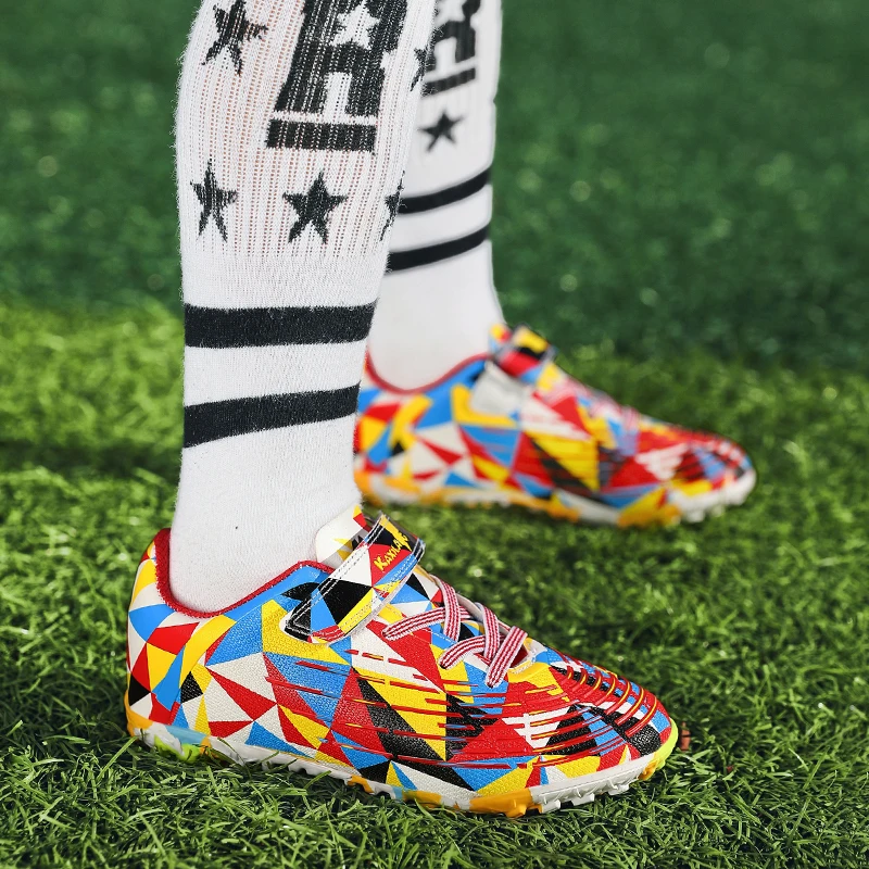 Professional Kids Football Shoes Boys And Girls  Soccer Boots Spikes Outdoor Antiskid Anti-Friction Sports Training Sneakers